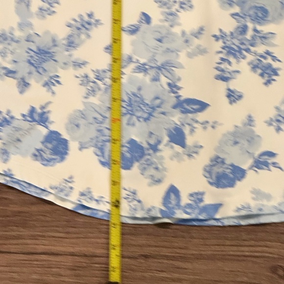 MAHI GOLD Hinckley Dress in Flowers for Evelyn in Sky Size XL - Picture 10 of 11